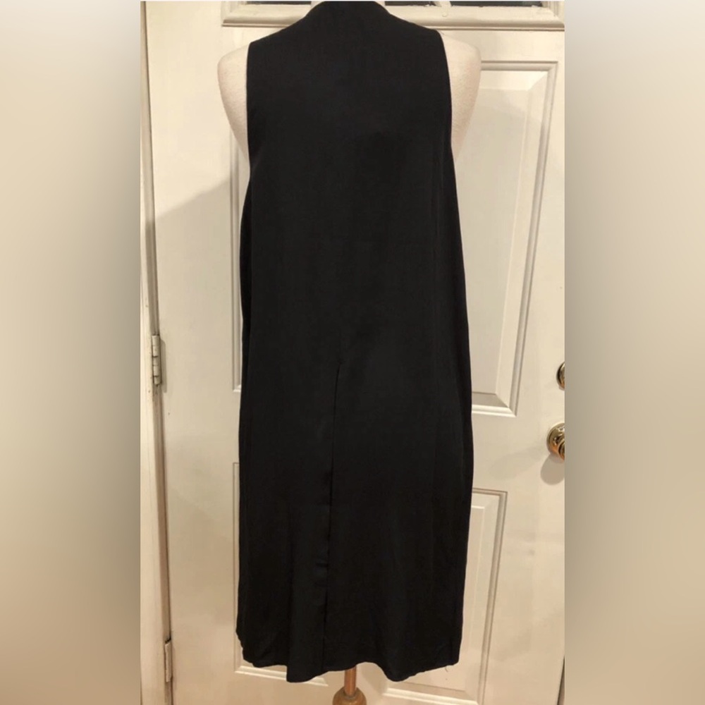 BCBGMaxAzria Black sleeveless draped vest - Picture 5 of 11